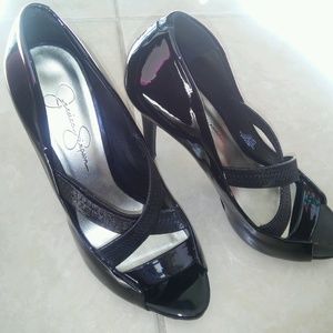 Jessica Simpson black patent heels
